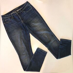 Universal Thread Dark Blue Skinny Jeans - True Size 8-10